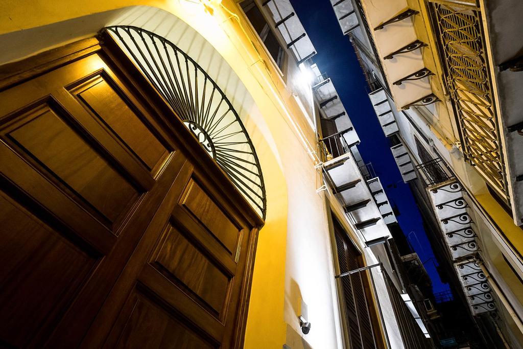 Quattro Canti Apartments Palermo Exteriör bild